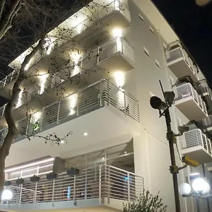 Half Moon Airport Restaurant Frühstückspension Rimini