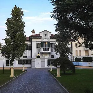 Bed & Breakfast Relais Toti Beb Bed E Breakfast ***